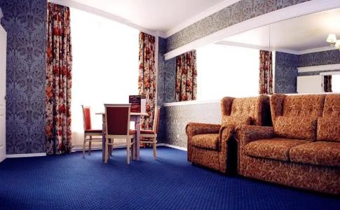 Best City Hotel - 52