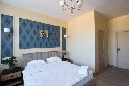 Uhotel - 32