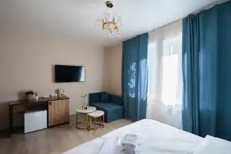 Uhotel - 35