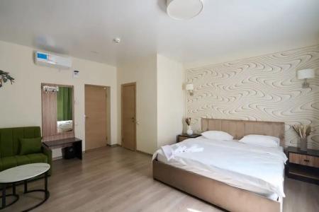 Uhotel - 44