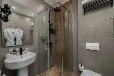 Greenstone - 52