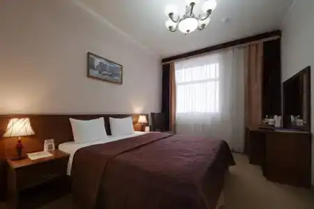 Amici Grand Hotel - 9