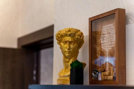 Пять Звезд - 303