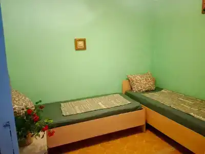 Грот - 8