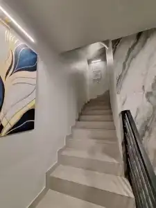 4 Avenue - 6