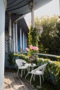 Blue Balcony - 34