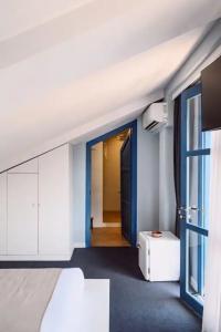 Blue Balcony - 53