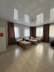 Hotel & Hostel Октябрьский - 10