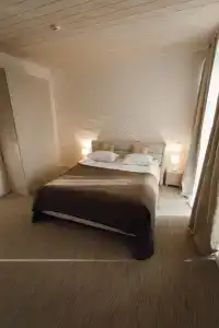 Cinema Capsula Dolphin Planet - 33