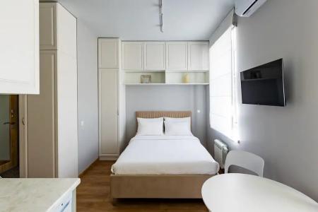 Karl House - 15