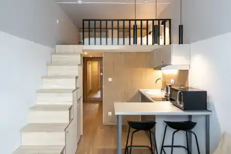 Karl House - 28