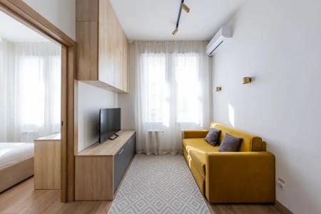 Karl House - 37