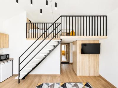 Karl House - 48