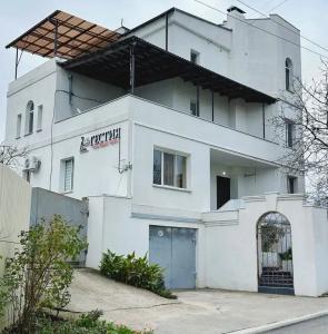 Гостевой дом на Петра Королёва 15 - 0