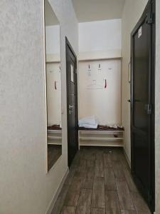Бута на Варшавском - 93
