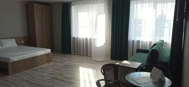 House 9 - 160