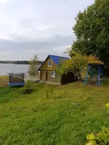 Домик на берегу озера - 10