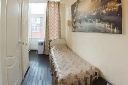 Красный - 4