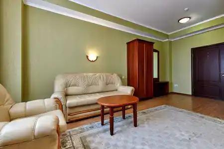 Партнер - 2