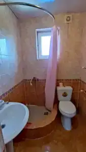 У Лары - 15