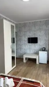 У Антона - 45