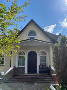 Gold House - 24