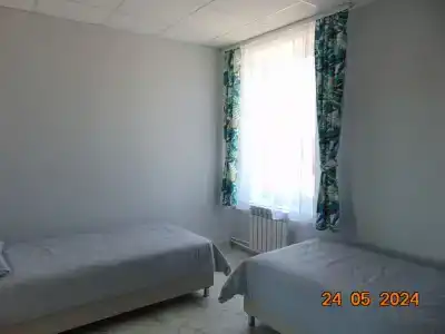 888 - 4