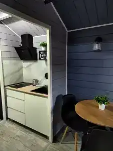 BLACK-HOUSE - 12
