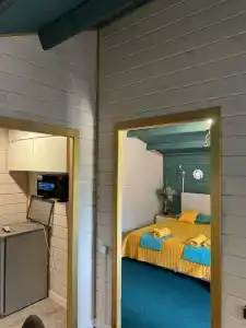BLACK-HOUSE - 28
