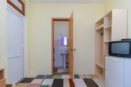 Белый - 18