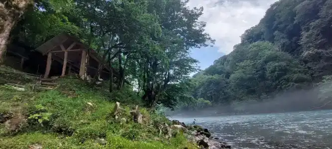 Домик в горах по дороге на Рицу - 12