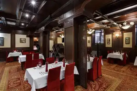 Клуб Корона - 2