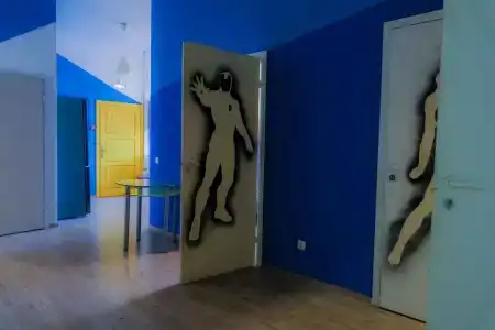 Super Hostel - 4