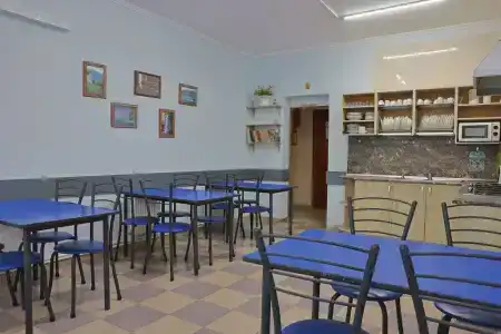 Приветливый дворик - 9