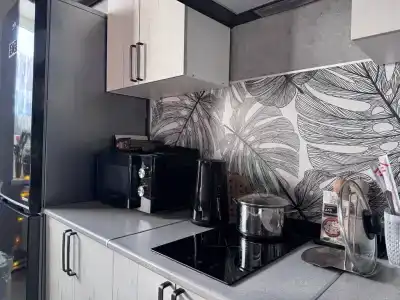 Уголок - 4