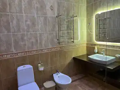 Метрополь - 107