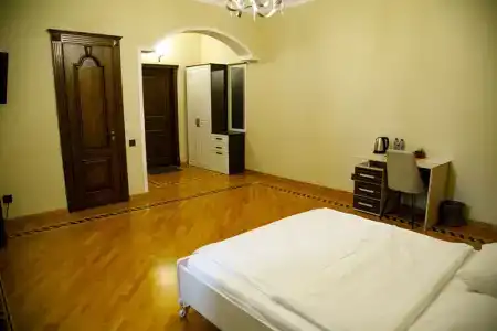 Метрополь - 131