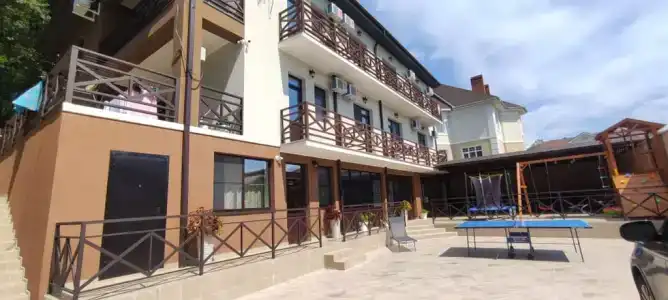 Tuta - 1