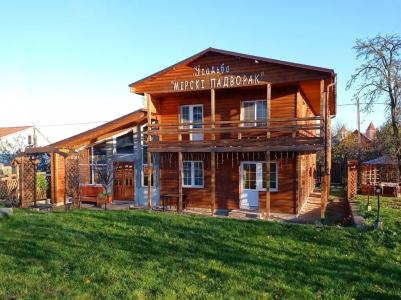 Усадьба Мирски Падворак