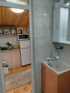 Деревянный коттедж в можжевеловой роще - 135