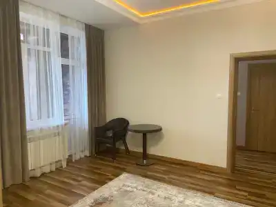 Gold Niyara - 64