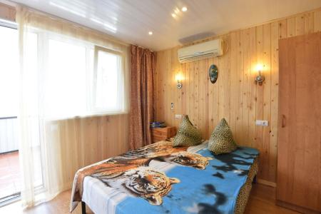 на Таманской - 176