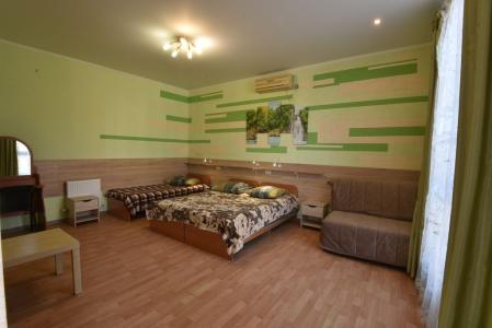 на Таманской - 196