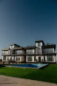 Tong Marina - 15