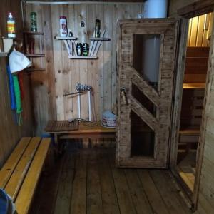 Домик в лесу с баней в Есинке - 16