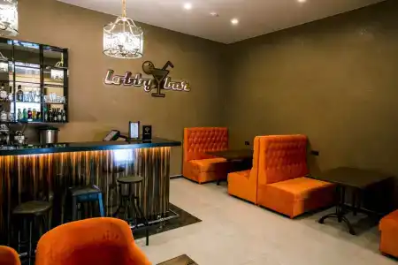 Sky Lux Hotel & Spa - 1