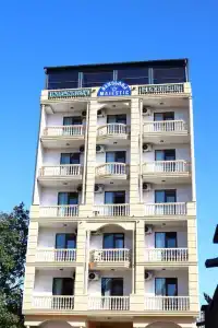 Majestic & Restaurant - 1