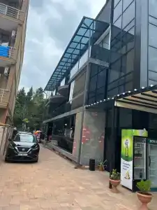 Majestic & Restaurant - 4