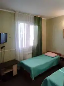 на Демократической 6 - 8