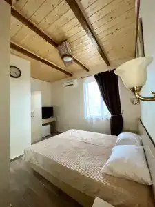 Family home - 37